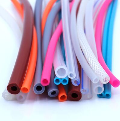 Buen precio El tubo de goma de silicona de alta calidad, colorido y de menor precio, adopta suavidad y resistencia a altas temperaturas, y un rendimiento estable, ampliamente utilizado en el aislamiento y la protección de electrodomésticos. en línea