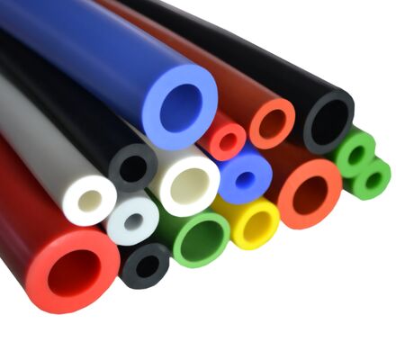 Buen precio Tubo de goma de silicona de Φ1.0 mm con excelente resistencia al envejecimiento, diseñado para proteger cables y mangueras del daño por calor en línea